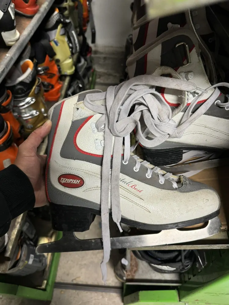 50x Ice skates