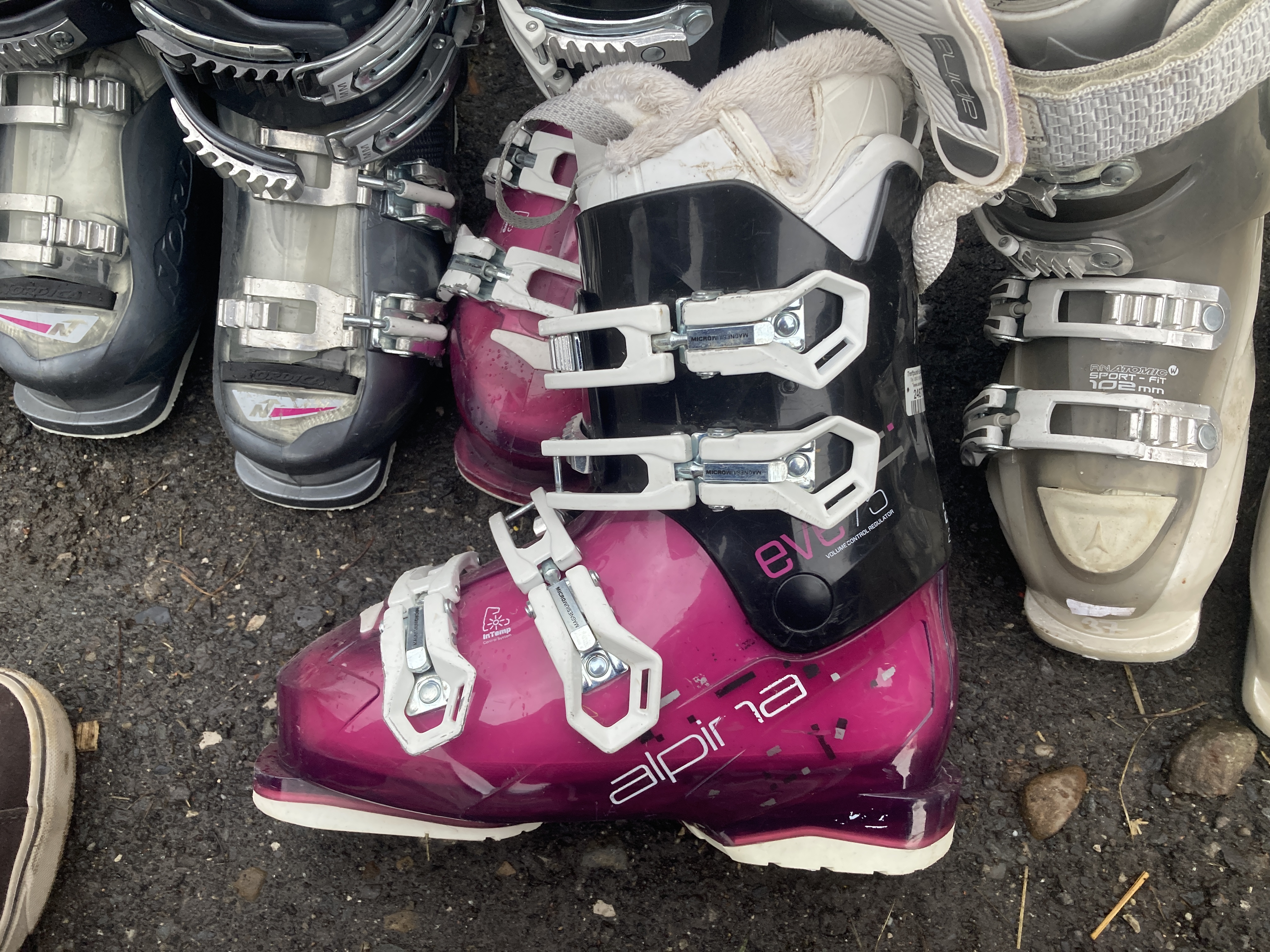 100x adults boots